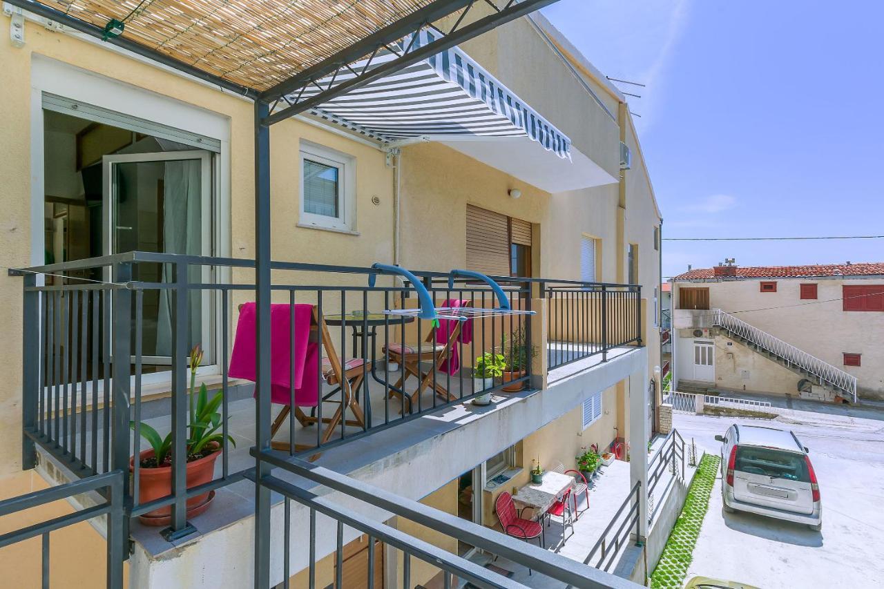 אומיס Apartment Ivanka מראה חיצוני תמונה